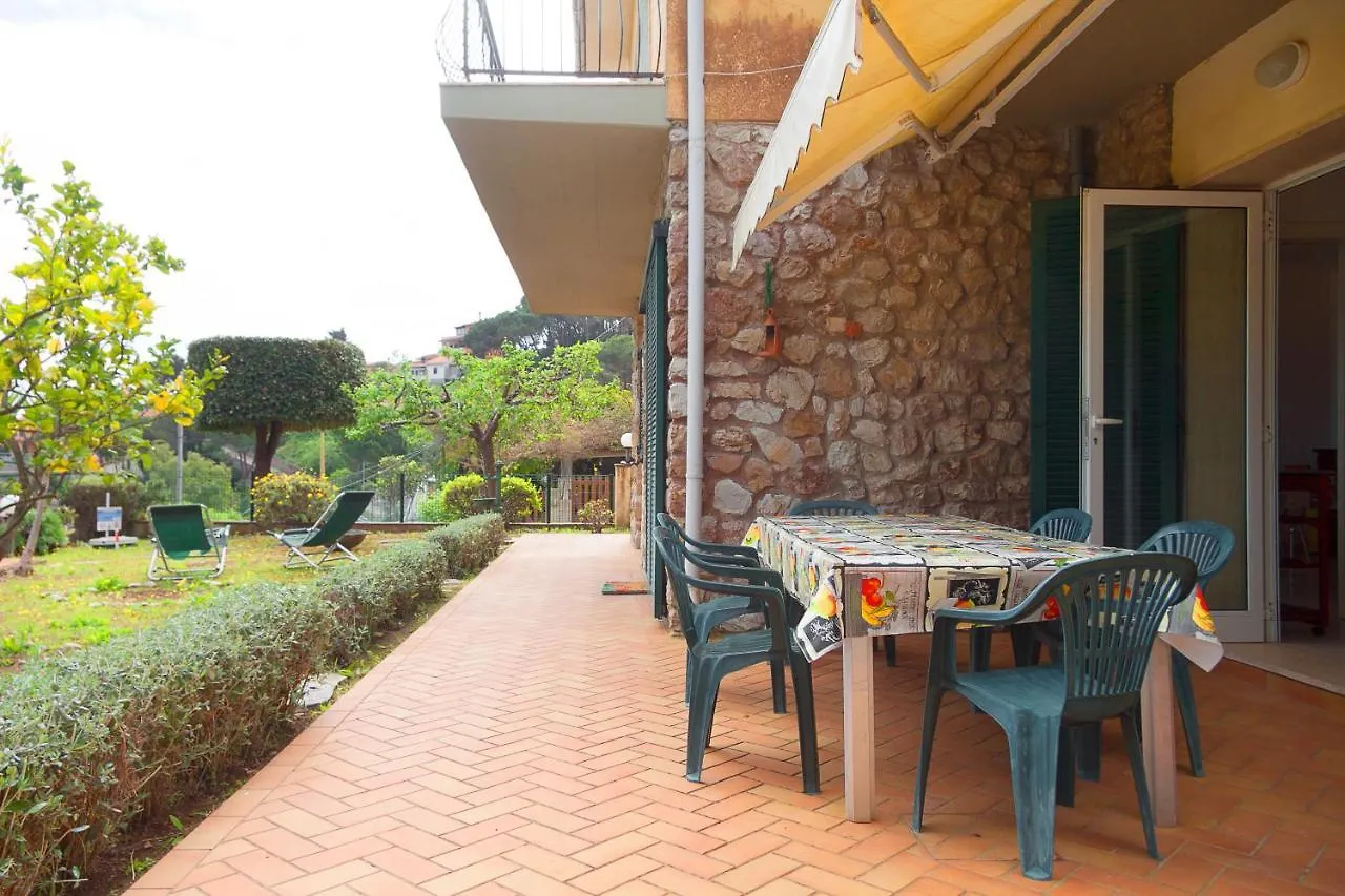 Giardino La Panoramica Apartment Rio Marina Italy